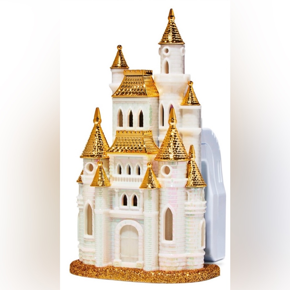 NWT Bath & Body Works x Disney Cinderella Castle Wallflower